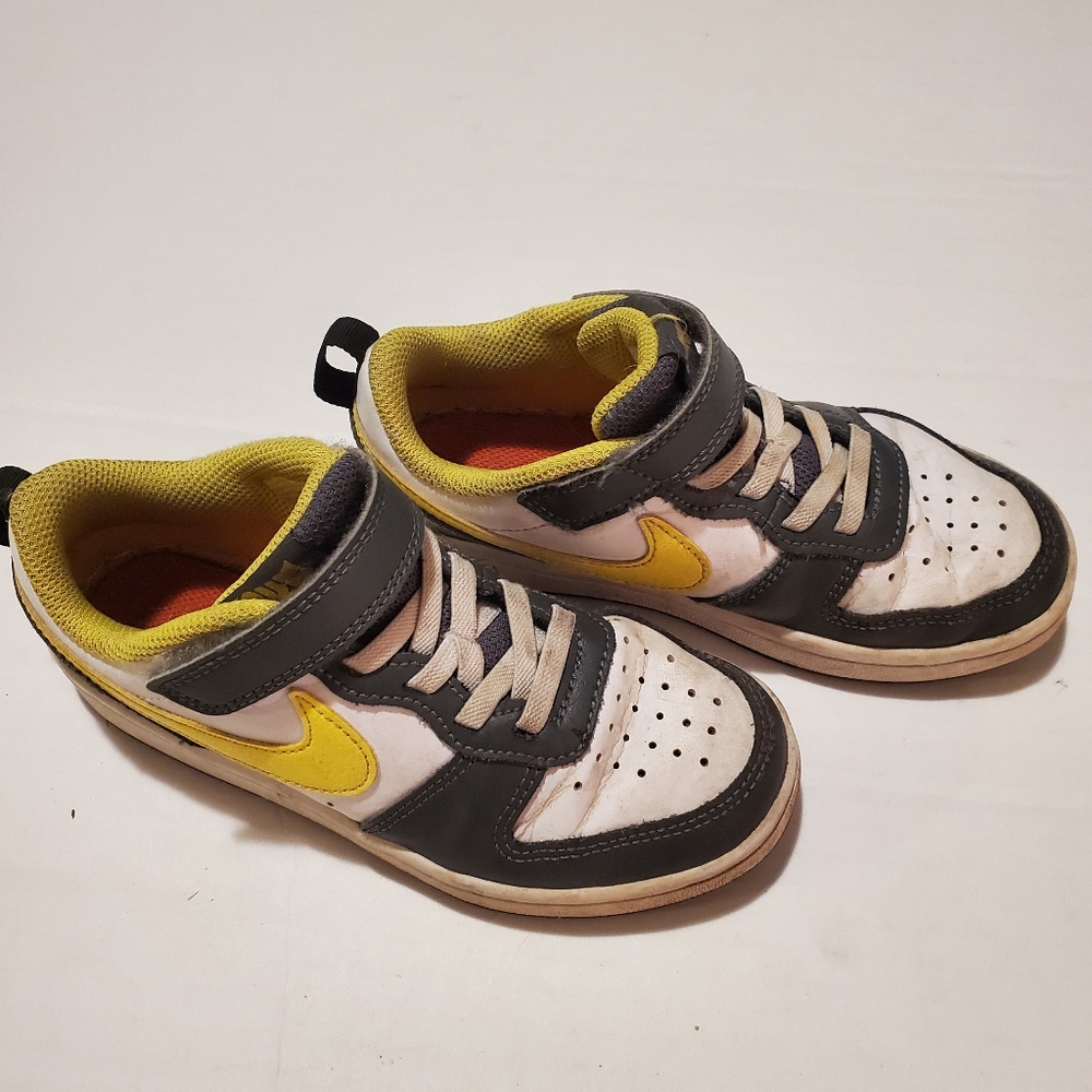 Nike Velcro Sneaker